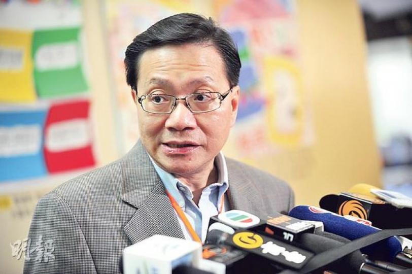 運輸及房屋局長張炳良指出,已收到地產建設商會的建議書,會細心研究內容並安排與他們會面商談。(葉家豪攝) 運輸及房屋局長張炳良指出,已收到地產建設商會的建議書,會細心研究內容並安排與他們會面商談。(葉家豪攝)