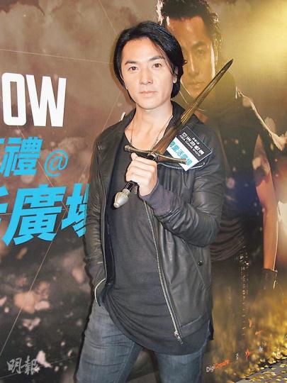 鄭伊健自詡一向腳頭好。(攝影/記者:林蘊兒) 鄭伊健自詡一向腳頭好。(攝影/記者:林蘊兒)