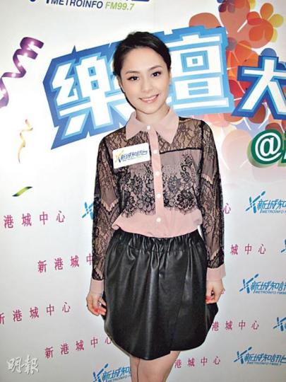 阿嬌支持四台聯頒,因為可以慳番化妝整頭錢。(攝影/記者﹕孫慧莊) 阿嬌支持四台聯頒,因為可以慳番化妝整頭錢。(攝影/記者﹕孫慧莊)