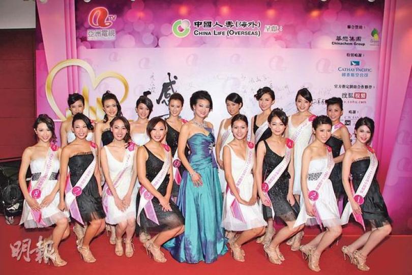 黎燕珊以大師姐身分帶領今年16位準亞姐出席《感動香港年度人物選舉》。(攝影/記者:鍾一虹) 黎燕珊以大師姐身分帶領今年16位準亞姐出席《感動香港年度人物選舉》。(攝影/記者:鍾一虹)