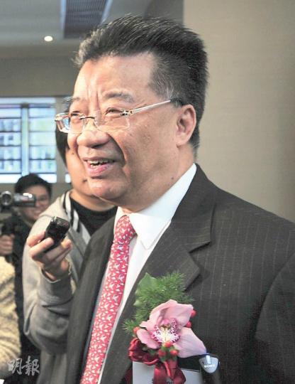 在特首選舉支持梁振英的政協劉夢熊(圖),認為梁振英僭建事件如同男人心急入錯女廁,屬無心之失。(鄧宗弘攝) 在特首選舉支持梁振英的政協劉夢熊(圖),認為梁振英僭建事件如同男人心急入錯女廁,屬無心之失。(鄧宗弘攝)