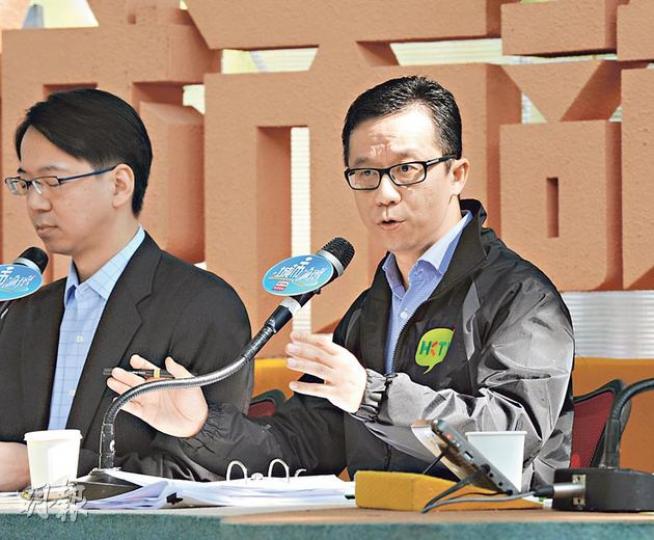 城電主席王維基強調,新電視台迎合不同觀眾,最終可「做大個餅」。(陳淑安攝) 城電主席王維基強調,新電視台迎合不同觀眾,最終可「做大個餅」。(陳淑安攝)
