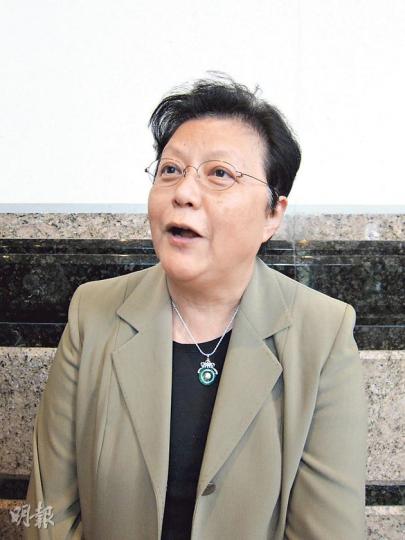全國人大常委范徐麗泰不認為法律界有「烏雲」,指香港有司法制度,律政司亦有權給予意見。(林凱旻攝) 全國人大常委范徐麗泰不認為法律界有「烏雲」,指香港有司法制度,律政司亦有權給予意見。(林凱旻攝)