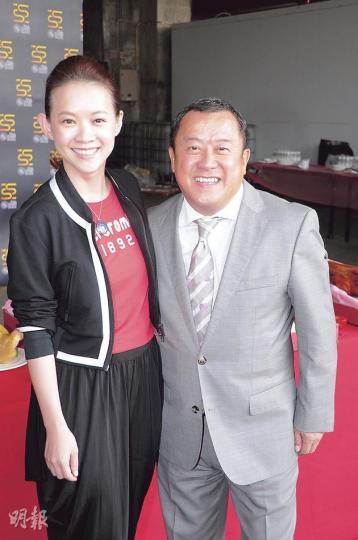 曾志偉希望女兒曾寶儀在頒獎禮中擔任司儀有好表現。(攝影/記者﹕林祖傑) 曾志偉希望女兒曾寶儀在頒獎禮中擔任司儀有好表現。(攝影/記者﹕林祖傑)