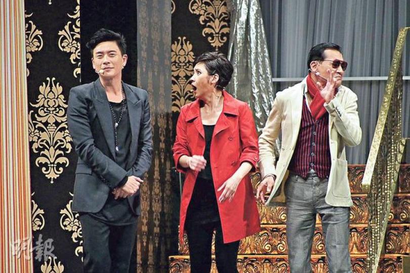 黃宗澤、戚美珍及梁家輝在台上互相「爆肚」,令現場笑聲不絕。(攝影﹕梁迺楠)草蜢3子演出時不斷被大姐明周身摸。(攝影﹕梁迺楠)惠英紅客串演出,極之投入。(攝影﹕梁迺楠)梁家輝深情一吻余慕蓮。(攝影﹕梁迺楠) 黃宗澤、戚美珍及梁家輝在台上互相「爆肚」,令現場笑聲不絕。(攝影﹕梁迺楠)草蜢3子演出時不斷被大姐明周身摸。(攝影﹕梁迺楠)惠英紅客串演出,極之投入。(攝影﹕梁迺楠)梁家輝深情一吻余慕蓮。(攝影﹕梁迺楠)