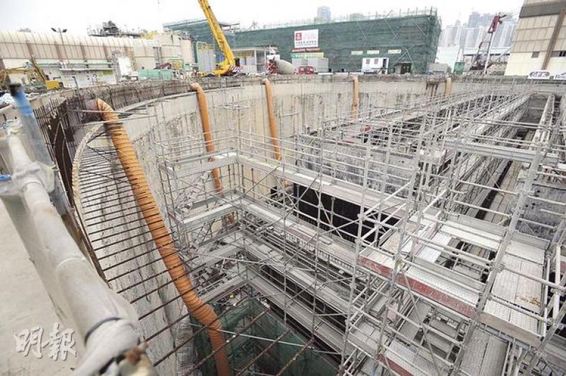 渠務署正於昂船洲污水處理廠興建第二座泵房,體積是全球同級污水廠中最大,預計年中建成,但要到明年底隨全套計劃一同啟用。(葉家豪攝) 渠務署正於昂船洲污水處理廠興建第二座泵房,體積是全球同級污水廠中最大,預計年中建成,但要到明年底隨全套計劃一同啟用。(葉家豪攝)