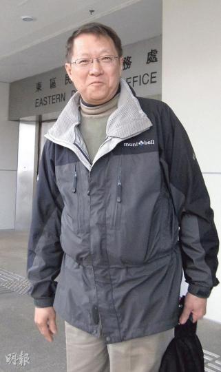 在愛港力元旦遊行期間出拳打傷now攝影師後腦的被告樊自鳴(圖),認為法庭判罰款裁決公平,他欣然接受。(陳倢朗攝) 在愛港力元旦遊行期間出拳打傷now攝影師後腦的被告樊自鳴(圖),認為法庭判罰款裁決公平,他欣然接受。(陳倢朗攝)