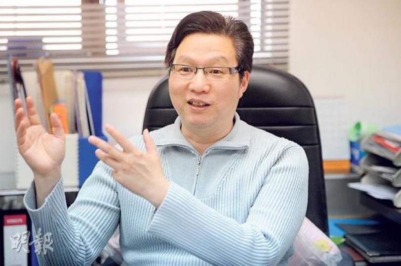 香港業主會會長佘慶雲認為,現時樓市的瘋癲程度,較九七年時尤有過之。(尹錦恩攝) 香港業主會會長佘慶雲認為,現時樓市的瘋癲程度,較九七年時尤有過之。(尹錦恩攝)