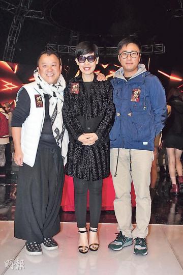 曾志偉(左起)、黎芷珊、崔建邦合作主持《勁歌》希望擦出新火花。(攝影:梁迺楠) 曾志偉(左起)、黎芷珊、崔建邦合作主持《勁歌》希望擦出新火花。(攝影:梁迺楠)
