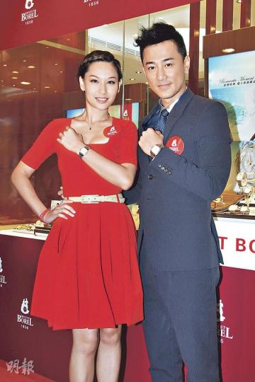 徐子珊(左)與林峯(右)這個美女俊男組合,輕易謀殺記者不少菲林。(攝影:梁迺楠) 徐子珊(左)與林峯(右)這個美女俊男組合,輕易謀殺記者不少菲林。(攝影:梁迺楠)