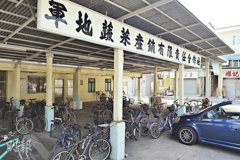 (余俊亮攝)臨街小屋前曬臘肉(余俊亮攝)(余俊亮攝)仁利餅家傅太太(左)(余俊亮攝)葉師傅炒米餅「季節限定」(余俊亮攝)(余俊亮攝)(余俊亮攝)陳婆婆(余俊亮攝)(余俊亮攝)印度廟內部(上圖)與外形(下圖)(余俊亮攝)(余俊亮攝) (余俊亮攝)臨街小屋前曬臘肉(余俊亮攝)(余俊亮攝)仁利餅家傅太太(左)(余俊亮攝)葉師傅炒米餅「季節限定」(余俊亮攝)(余俊亮攝)(余俊亮攝)陳婆婆(余俊亮攝)(余俊亮攝)印度廟內部(上圖)與外形(下圖)(余俊亮攝)(余俊亮攝)