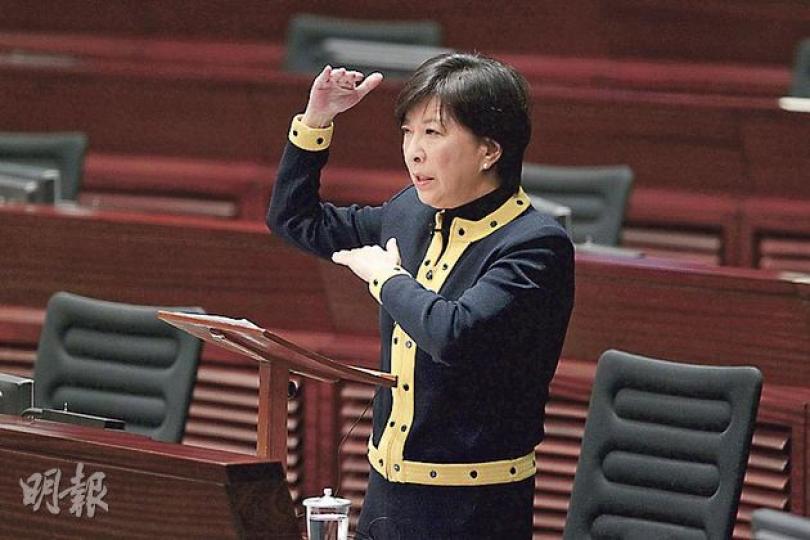 蔣麗芸(圖)話如果再見到長毛唔守議事規則都唔出聲阻止。(郭慶輝攝) 蔣麗芸(圖)話如果再見到長毛唔守議事規則都唔出聲阻止。(郭慶輝攝)