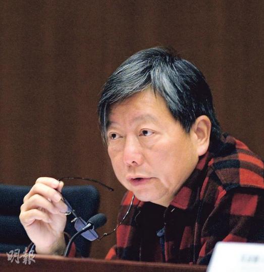 立法會議員李卓人擔心建造業會以紓緩人手壓力為由,企圖增聘外勞來港,等同打壓本地勞工權益,也會令不少年輕人對該行業卻步。(尹錦恩攝) 立法會議員李卓人擔心建造業會以紓緩人手壓力為由,企圖增聘外勞來港,等同打壓本地勞工權益,也會令不少年輕人對該行業卻步。(尹錦恩攝)