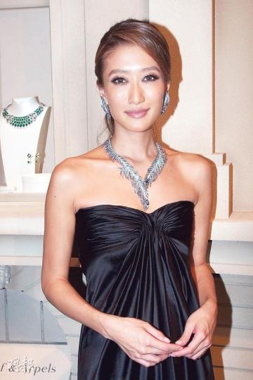 謝婷婷計劃先訂婚,過多兩三年才結婚。(攝影:梁迺楠) 謝婷婷計劃先訂婚,過多兩三年才結婚。(攝影:梁迺楠)