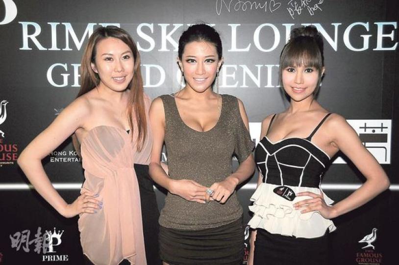 Naomi(左起)、張暖雅及吳堯堯大曬事業線,大家都搶不了誰的鏡。(攝影/記者:梁榮達) Naomi(左起)、張暖雅及吳堯堯大曬事業線,大家都搶不了誰的鏡。(攝影/記者:梁榮達)