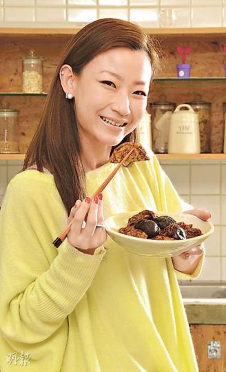 紅燒豬肉蛋角--Esther認為要做好蛋角，選料相當重要，她喜歡用走地雞蛋做的蛋角皮，因其帶有一種雞蛋的清香。（陳淑安攝）（陳淑安攝）