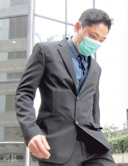 不認罪的男被告呂卓暉(圖)與妻子於2000年結婚,09年分居,惟據了解兩人現時仍為夫妻關係。(林綺琪攝)
不認罪的男被告呂卓暉(圖)與妻子於2000年結婚,09年分居,惟據了解兩人現時仍為夫妻關係。(林綺琪攝)