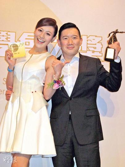 杜汶澤奪得香港電影評論學會最佳男演員,女演員獎則從缺,他戥江若琳無得獎不值,江若琳則感激他讚賞。(攝影/記者:鍾一虹)林超賢(左)與鄭保瑞瓜分最佳導演獎項。(攝影/記者:鍾一虹) 杜汶澤奪得香港電影評論學會最佳男演員,女演員獎則從缺,他戥江若琳無得獎不值,江若琳則感激他讚賞。(攝影/記者:鍾一虹)林超賢(左)與鄭保瑞瓜分最佳導演獎項。(攝影/記者:鍾一虹)