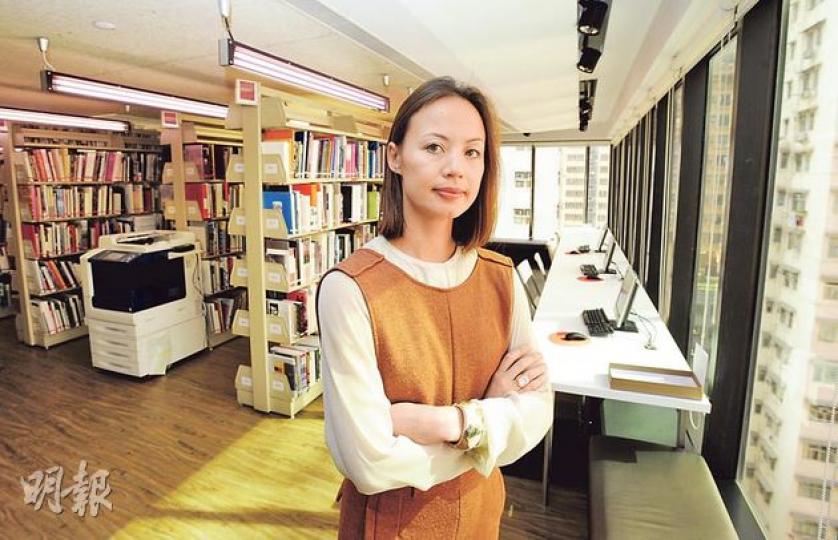 夏佳理繼女徐文玠 ( Claire Hsu ),四出尋求捐款,在香港打造獨一無二的亞洲藝術文獻庫。 (尹錦恩攝) 夏佳理繼女徐文玠 ( Claire Hsu ),四出尋求捐款,在香港打造獨一無二的亞洲藝術文獻庫。 (尹錦恩攝)