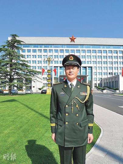 國防大學教授劉明福認為，美國未來10年對華會繼續採取「擦槍不走火」的策略。（明報記者攝）