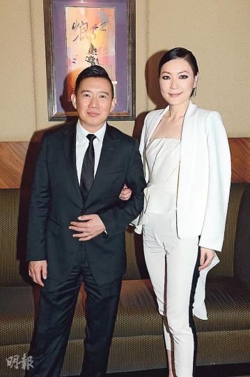 相信在田蕊妮心目中,老公杜汶澤永遠是最佳男主角。(攝影/記者:李維隆)黃秋生加盟英皇,跟杜汶澤做同事。(攝影/記者:李維隆)古巨基自言出席電影頒獎禮比音樂頒獎禮更緊張。(攝影/記者:李維隆)成龍與何鈞(左)憑《十二生肖》勇奪最佳動作設計,但張藍心(中)卻失落新人獎。(攝影/記者:李維隆) 相信在田蕊妮心目中,老公杜汶澤永遠是最佳男主角。(攝影/記者:李維隆)黃秋生加盟英皇,跟杜汶澤做同事。(攝影/記者:李維隆)古巨基自言出席電影頒獎禮比音樂頒獎禮更緊張。(攝影/記者:李維隆)成龍與何鈞(左)憑《十二生肖》勇奪最佳動作設計,但張藍心(中)卻失落新人獎。(攝影/記者:李維隆)
