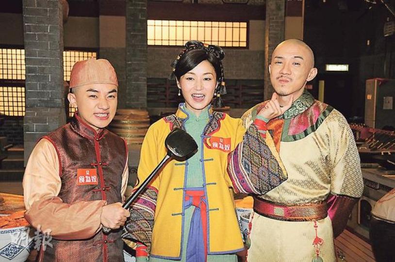 王祖藍(左起)、萬綺雯、張繼聰合演《食為奴》,戲外不斷搞笑,相處愉快。(攝影/記者:梁榮達) 王祖藍(左起)、萬綺雯、張繼聰合演《食為奴》,戲外不斷搞笑,相處愉快。(攝影/記者:梁榮達)
