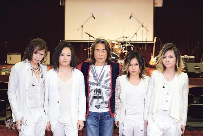ParanoiD感激夏韶聲(中)提攜。(攝影/記者:孫慧莊)Patrick(左)與Joey Tang(右)未知有否向後輩教路?(攝影/記者:孫慧莊) ParanoiD感激夏韶聲(中)提攜。(攝影/記者:孫慧莊)Patrick(左)與Joey Tang(右)未知有否向後輩教路?(攝影/記者:孫慧莊)