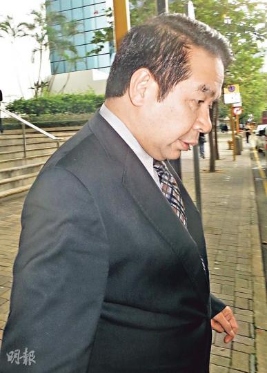 楊家誠涉洗逾7.2億元黑錢案昨進入第7天聆訊,他在庭上疲態漸露。(陳倢朗攝) 楊家誠涉洗逾7.2億元黑錢案昨進入第7天聆訊,他在庭上疲態漸露。(陳倢朗攝)