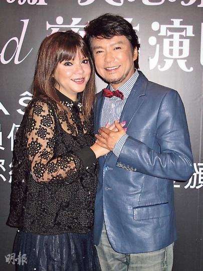 身為露雲娜的媒人,賈思樂表示對方結婚當晚一定會喊,所以準備定兩盒紙巾給新娘抹眼淚。(攝影/記者:孫慧莊) 身為露雲娜的媒人,賈思樂表示對方結婚當晚一定會喊,所以準備定兩盒紙巾給新娘抹眼淚。(攝影/記者:孫慧莊)