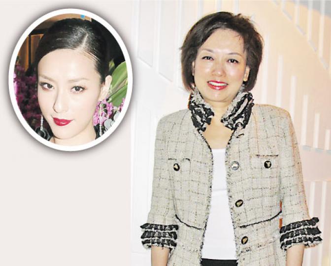 仁愛堂主席陳鄭玉而表示女兒李宜錚(圓圖)偶爾抽空做義工,又稱未打算強迫女兒「入局」幫手。(攝影/記者:林蘊兒) 仁愛堂主席陳鄭玉而表示女兒李宜錚(圓圖)偶爾抽空做義工,又稱未打算強迫女兒「入局」幫手。(攝影/記者:林蘊兒)