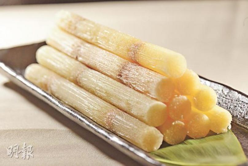 餐廳採用越南青皮蔗,只取中間肉較嫩部分。(陳淑安攝)
餐廳採用越南青皮蔗,只取中間肉較嫩部分。(陳淑安攝)