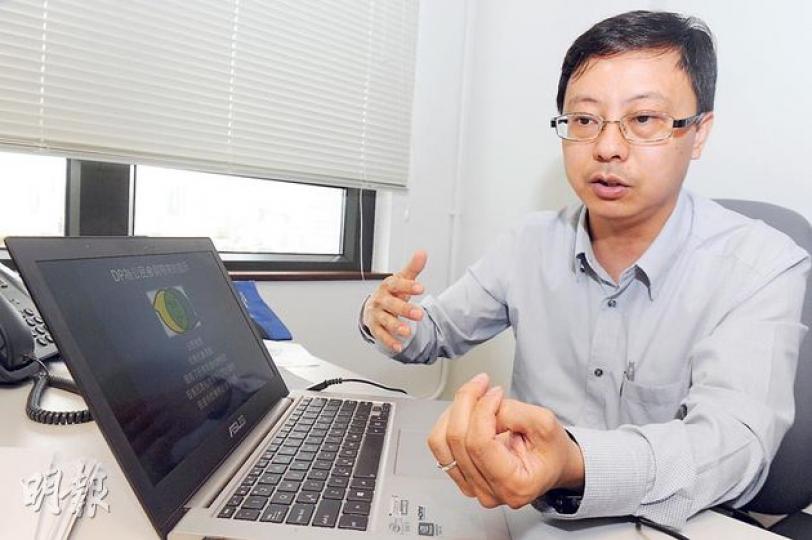 澳門民意調查研究學會會長張榮顯(圖)指出,澳門前年舉行的「商議式民調」成功透過理性民意修改政府法例,形容商討力量「powerful」,政府不能漠視。(劉焌陶攝) 澳門民意調查研究學會會長張榮顯(圖)指出,澳門前年舉行的「商議式民調」成功透過理性民意修改政府法例,形容商討力量「powerful」,政府不能漠視。(劉焌陶攝)