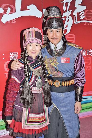 李詩韻（左）與馬國明（右）這對緋聞男女，未知會否拍劇拍出愛火花？（攝影/記者：陳釗）
