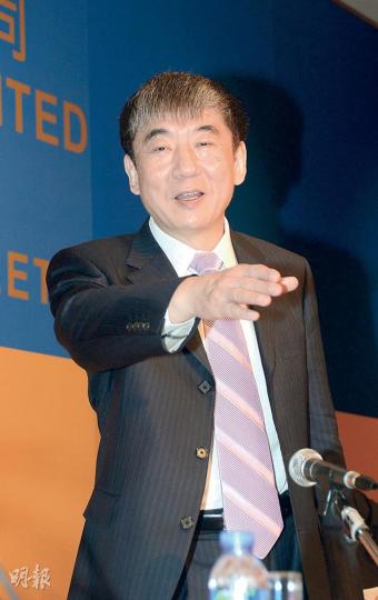 中移動奚國華回應近期集團內部貪腐問題時,表明高潮已過。日後會否再有管理層涉及貪腐問題而「下馬」,他則不敢保證。(陳淑安攝) 中移動奚國華回應近期集團內部貪腐問題時,表明高潮已過。日後會否再有管理層涉及貪腐問題而「下馬」,他則不敢保證。(陳淑安攝)