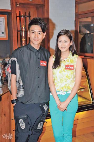 黃宗澤(左)與岑麗香(右)這個新組合,未知會否傳出緋聞呢?(攝影/記者:林祖傑)Regen回歸無綫拍劇,飾演中七學生。(攝影/記者:林祖傑) 黃宗澤(左)與岑麗香(右)這個新組合,未知會否傳出緋聞呢?(攝影/記者:林祖傑)Regen回歸無綫拍劇,飾演中七學生。(攝影/記者:林祖傑)
