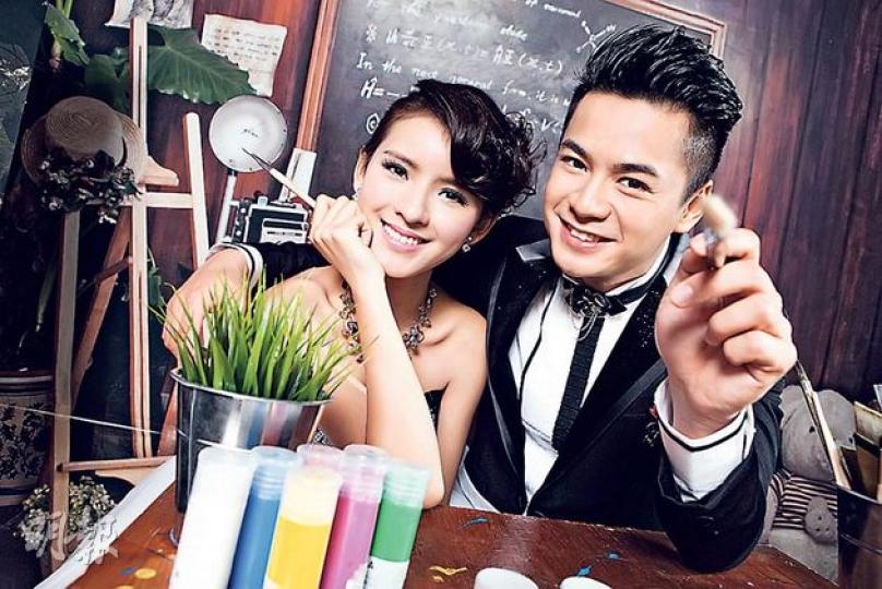 羅仲謙拍攝婚紗廣告照時,會否將小師妹張予曦幻想是緋聞女友楊怡呢?(攝影/記者:鍾一虹) 羅仲謙拍攝婚紗廣告照時,會否將小師妹張予曦幻想是緋聞女友楊怡呢?(攝影/記者:鍾一虹)