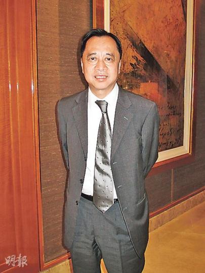 何麗全指林峯犧牲休息時間幫nowTV拍劇,給了很大人情。(攝影/記者﹕鍾一虹) 何麗全指林峯犧牲休息時間幫nowTV拍劇,給了很大人情。(攝影/記者﹕鍾一虹)