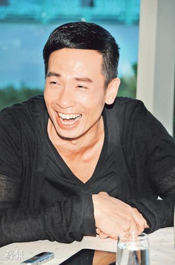 每次提起陳茵媺時,陳豪都露出一副冧爆笑容。(攝影:孫華中) 每次提起陳茵媺時,陳豪都露出一副冧爆笑容。(攝影:孫華中)