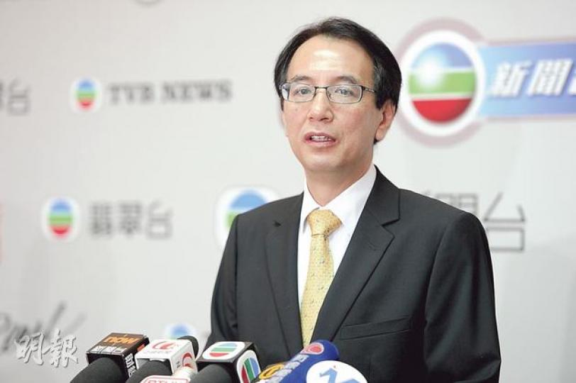 公務員事務局長鄧國威昨日出席無綫節目《講清講楚》，對警隊員方組織退出「薪酬趨勢調查委員會」感可惜，希望他們回心轉意。（尹錦恩攝）