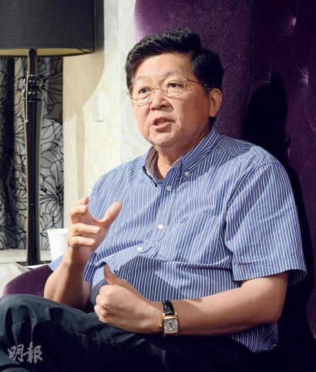 孟曉蘇奉勸,解決樓市問題非一朝一夕,需要政府跟社會互相諒解配合,「政府要抓緊行動,百姓要給予時間」,他又認為港府不應過多仿效內地以限制需求為調控樓市的手段。(陳淑安攝) 孟曉蘇奉勸,解決樓市問題非一朝一夕,需要政府跟社會互相諒解配合,「政府要抓緊行動,百姓要給予時間」,他又認為港府不應過多仿效內地以限制需求為調控樓市的手段。(陳淑安攝)