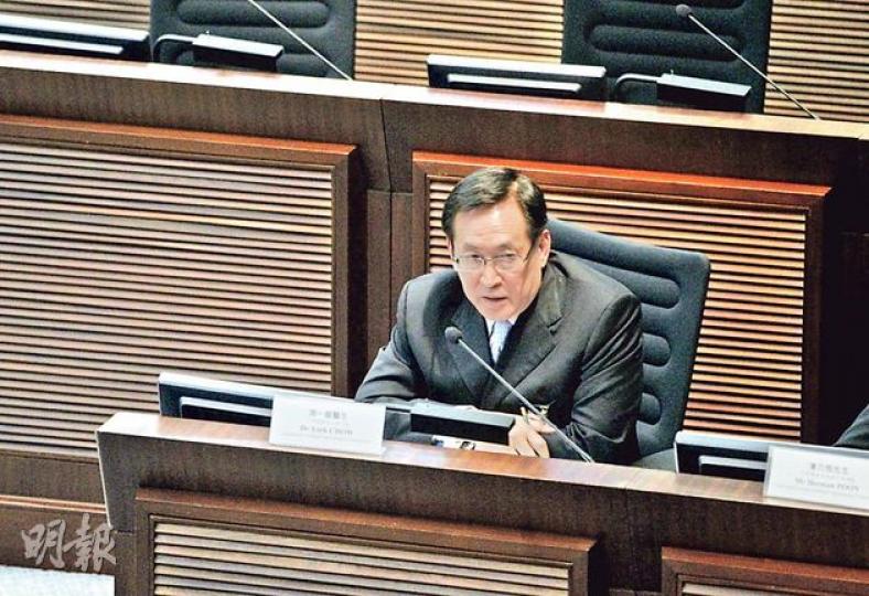平機會主席周一嶽噚日出席立法會會議,各黨派議員都無為難佢,周一嶽亦表明3年任期內無意出任其他公職或崗位。( 李澤彤攝) 平機會主席周一嶽噚日出席立法會會議,各黨派議員都無為難佢,周一嶽亦表明3年任期內無意出任其他公職或崗位。( 李澤彤攝)