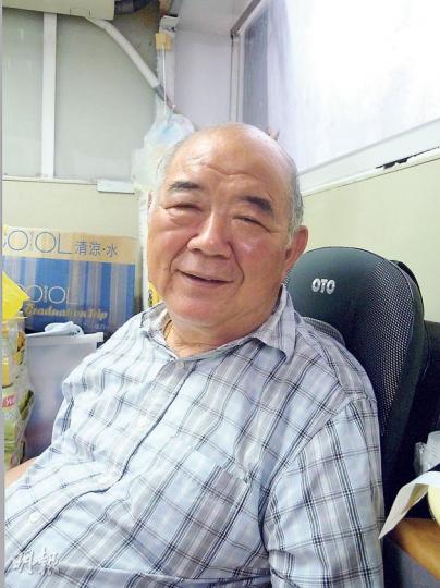 原訴人茶果嶺村原居民邱蘇(圖)表示,申請逆權侵佔是為了向政府宣示祖墳所在土地的主權,又指事件牽涉原居民利益。(何海棠攝) 原訴人茶果嶺村原居民邱蘇(圖)表示,申請逆權侵佔是為了向政府宣示祖墳所在土地的主權,又指事件牽涉原居民利益。(何海棠攝)