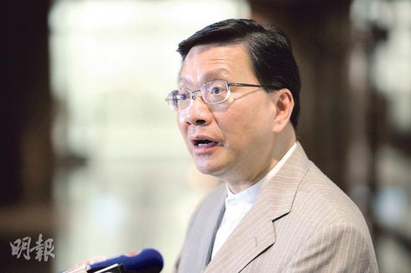 張炳良昨表示,長策會擬定未來10年的44.7萬總房屋供應量當中,公營房屋會佔較多比例,當局期望於9月推出諮詢文件作3個月公眾諮詢。(尹錦恩攝) 張炳良昨表示,長策會擬定未來10年的44.7萬總房屋供應量當中,公營房屋會佔較多比例,當局期望於9月推出諮詢文件作3個月公眾諮詢。(尹錦恩攝)