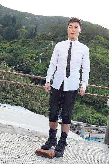 許志安自爆經常到沙灘看風景及歎奶茶,感覺幾爽。(攝影/記者:葉靜文) 許志安自爆經常到沙灘看風景及歎奶茶,感覺幾爽。(攝影/記者:葉靜文)