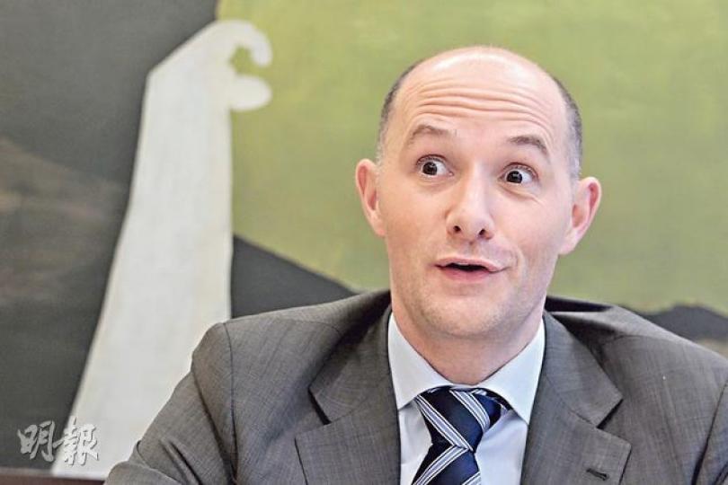 摩根資產管理常務董事及太平洋組別區域投資經理 Jeffrey Roskell指出,過去10年的一般經驗是,當美債息呈上升趨勢,股市表現會向好。(郭慶輝攝)德盛安聯高級副總裁兼組合經理Michael Yee表示,可換股債進可攻、退可守,當中60%至80%的上升動力來自股價上漲。(尹錦恩攝) 摩根資產管理常務董事及太平洋組別區域投資經理 Jeffrey Roskell指出,過去10年的一般經驗是,當美債息呈上升趨勢,股市表現會向好。(郭慶輝攝)德盛安聯高級副總裁兼組合經理Michael Yee表示,可換股債進可攻、退可守,當中60%至80%的上升動力來自股價上漲。(尹錦恩攝)