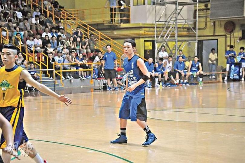 周柏豪帶病上陣,幸好球隊仍能險勝對手。(攝影/記者:陳釗、楊安莉)連詩雅求學時期曾不敢結交朋友。(攝影/記者:陳釗、楊安莉) 周柏豪帶病上陣,幸好球隊仍能險勝對手。(攝影/記者:陳釗、楊安莉)連詩雅求學時期曾不敢結交朋友。(攝影/記者:陳釗、楊安莉)