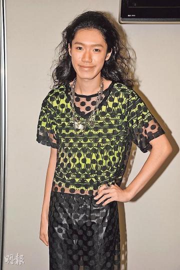 Karl成「魔」後,衣著跟以往做公關時大有不同,台前幕後都成焦點。(攝影﹕娛樂組) Karl成「魔」後,衣著跟以往做公關時大有不同,台前幕後都成焦點。(攝影﹕娛樂組)