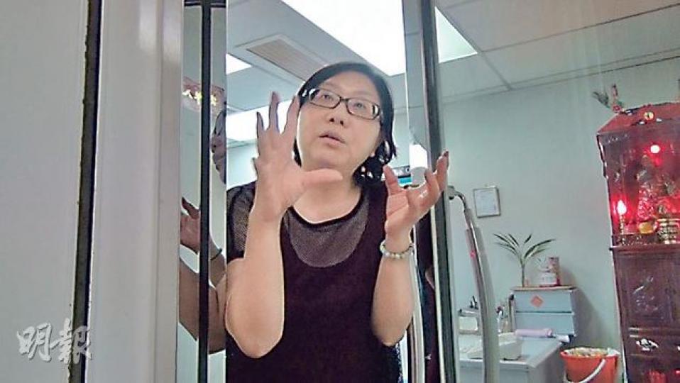 記者到懷疑接獲假冒電郵公司查詢,但女職員以案件交警方調查為由,未有透露詳情。(林智傑攝) 記者到懷疑接獲假冒電郵公司查詢,但女職員以案件交警方調查為由,未有透露詳情。(林智傑攝)