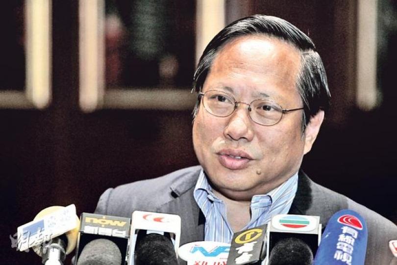 議員個人利益監察委員會的報告指何俊仁漏報公司股東的指控成立,但不作任何處分。民主黨何俊仁昨日承認自己漏報是FSICL股東,就事件向公眾道歉,強調日後會避免。(李紹昌攝) 議員個人利益監察委員會的報告指何俊仁漏報公司股東的指控成立,但不作任何處分。民主黨何俊仁昨日承認自己漏報是FSICL股東,就事件向公眾道歉,強調日後會避免。(李紹昌攝)