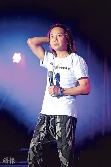 吳國敬表示張衛健母親逐漸痊癒。（攝影/記者：陳釗）